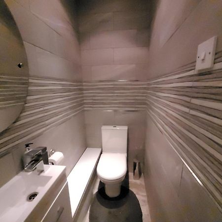 브리스틀 Quiet Terraced House 아파트 외부 사진